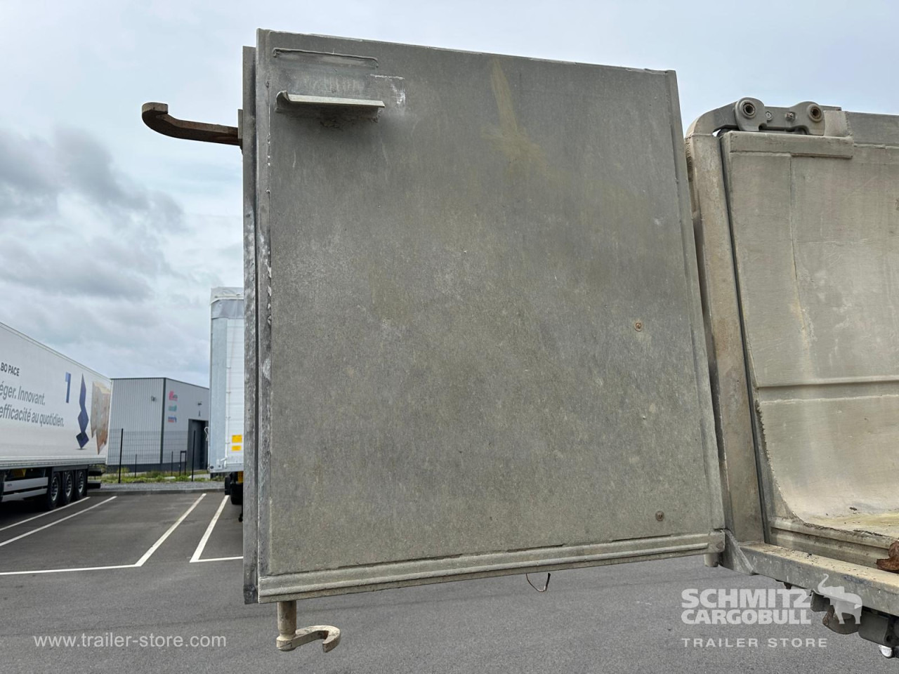 BENALU Tipper Alu-square sided body 24m³ - قلابة نصف مقطورة: صور 5 BENALU Tipper Alu-square sided body 24m³ - قلابة نصف مقطورة: صور 5
