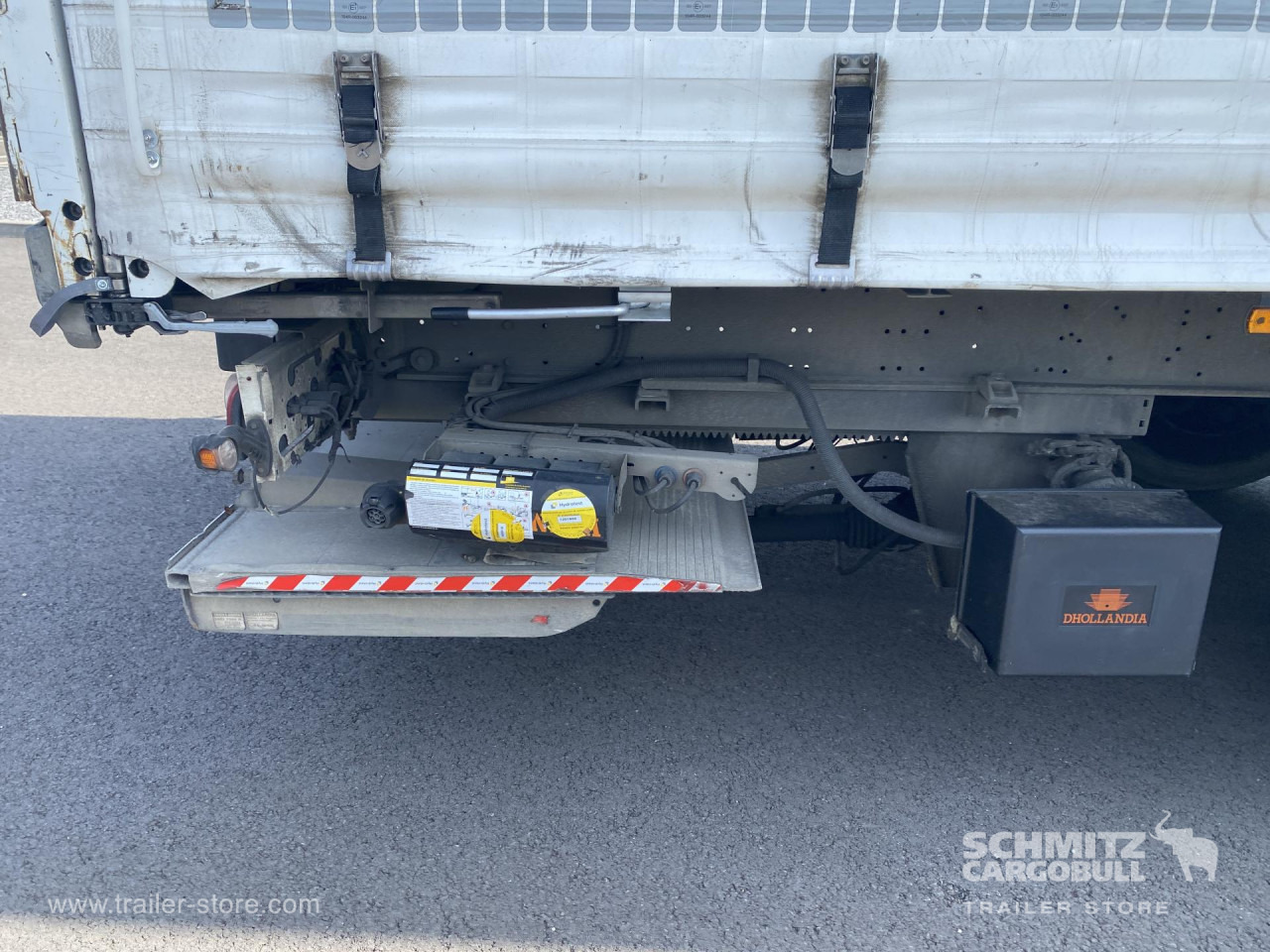 SCHMITZ Curtainsider Mega Taillift - الخيمة نصف مقطورة: صور 2 SCHMITZ Curtainsider Mega Taillift - الخيمة نصف مقطورة: صور 2