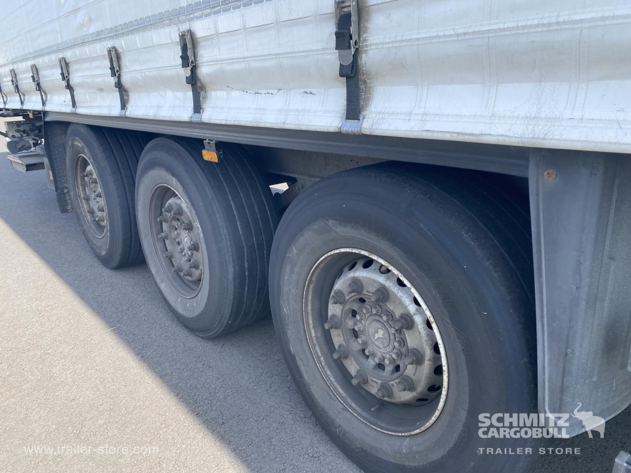 SCHMITZ Curtainsider Mega Taillift - الخيمة نصف مقطورة: صور 3 SCHMITZ Curtainsider Mega Taillift - الخيمة نصف مقطورة: صور 3