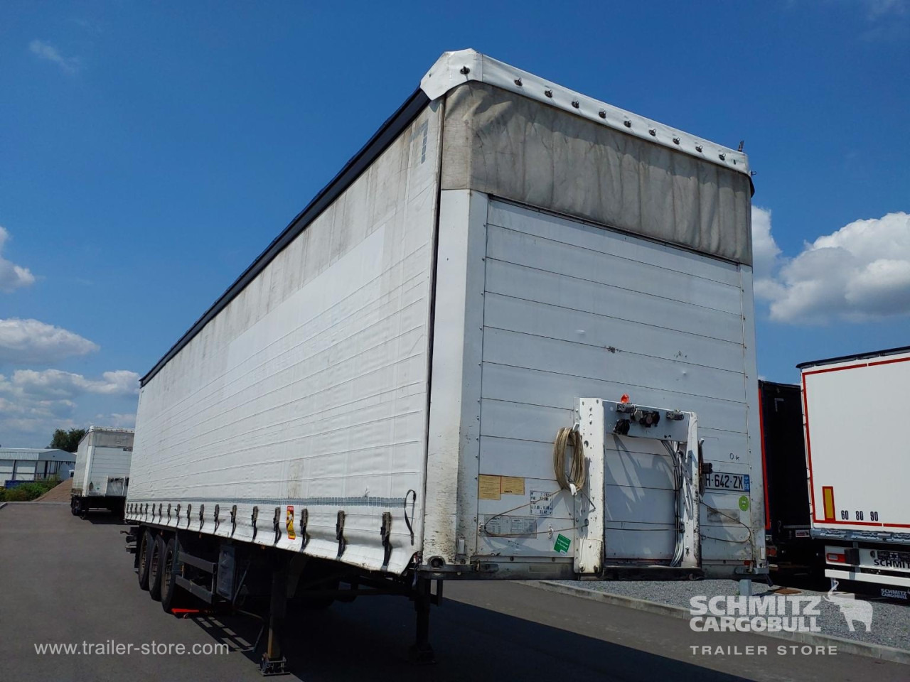 SCHMITZ Curtainsider Mega Taillift - الخيمة نصف مقطورة: صور 1 SCHMITZ Curtainsider Mega Taillift - الخيمة نصف مقطورة: صور 1