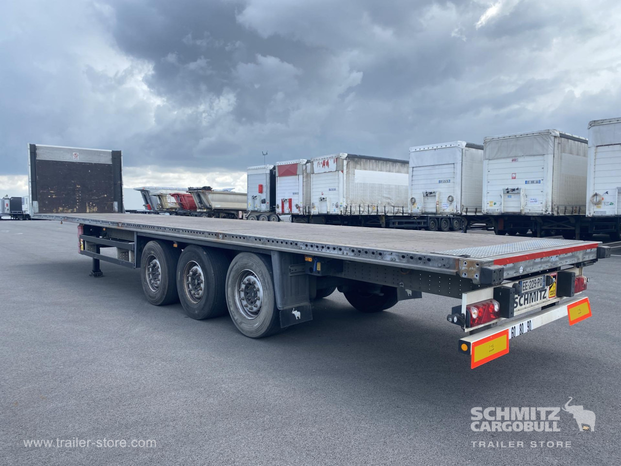 SCHMITZ Curtainsider Standard - الخيمة نصف مقطورة: صور 4 SCHMITZ Curtainsider Standard - الخيمة نصف مقطورة: صور 4