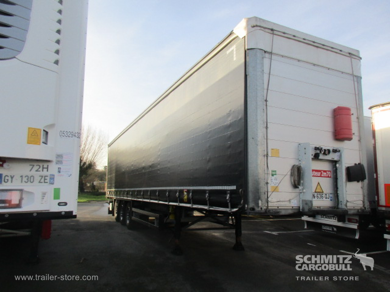 SCHMITZ Curtainsider Standard - الخيمة نصف مقطورة: صور 1 SCHMITZ Curtainsider Standard - الخيمة نصف مقطورة: صور 1