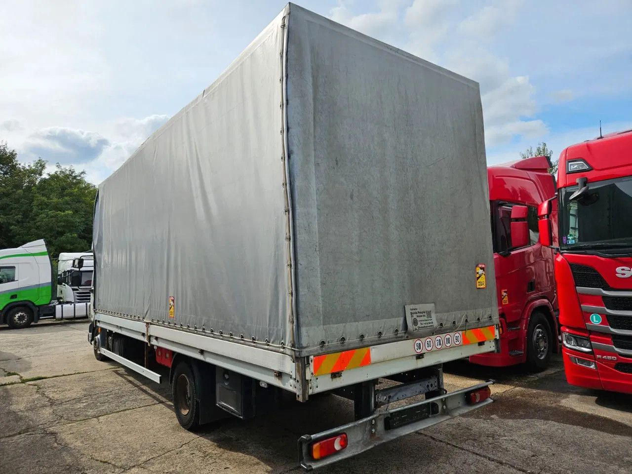 DAF LF 45.180 EEV - More units in stock! - الشاحنات الصغيرة ستائر: صور 4 DAF LF 45.180 EEV - More units in stock! - الشاحنات الصغيرة ستائر: صور 4