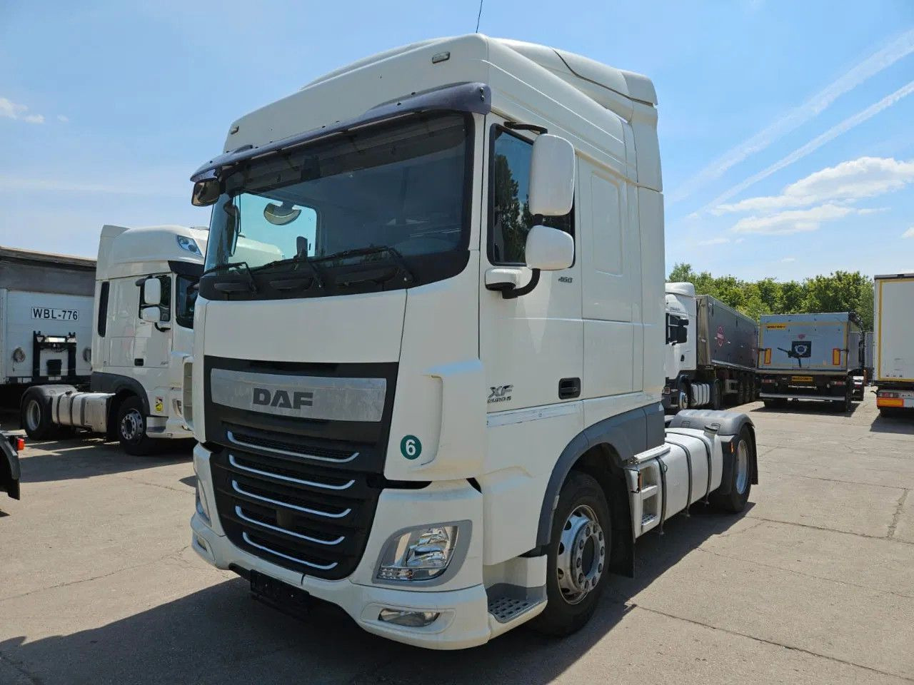DAF XF 460 Space Cab Standklima 2 units - شاحنة جرار: صور 1 DAF XF 460 Space Cab Standklima 2 units - شاحنة جرار: صور 1