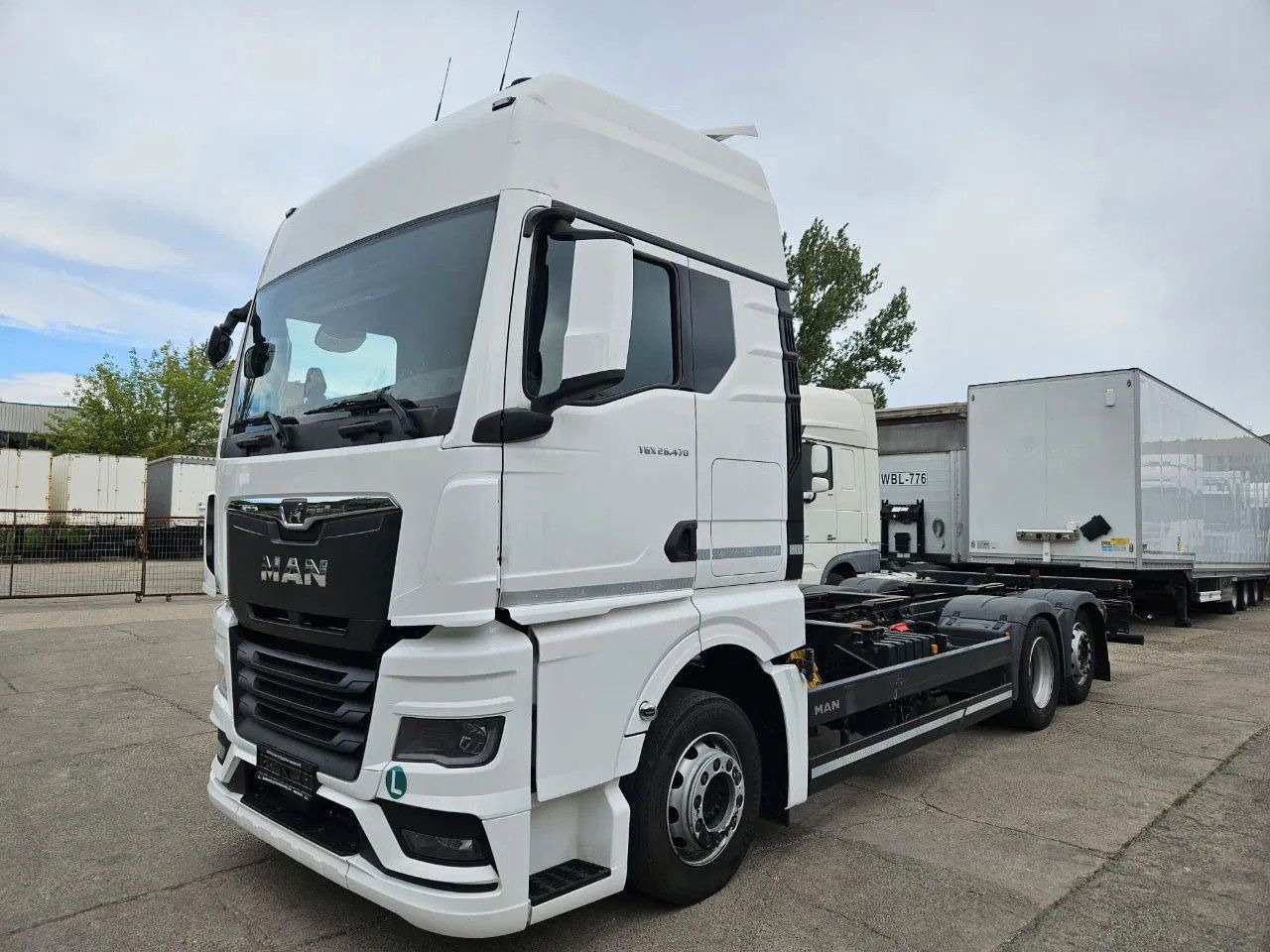MAN TGX 26.470 XXL BDF 6x2 2 units, NAVI, Lift Axle - شاحنات الحاويات/ جسم علوي قابل للتغيير شاحنة: صور 1 MAN TGX 26.470 XXL BDF 6x2 2 units, NAVI, Lift Axle - شاحنات الحاويات/ جسم علوي قابل للتغيير شاحنة: صور 1