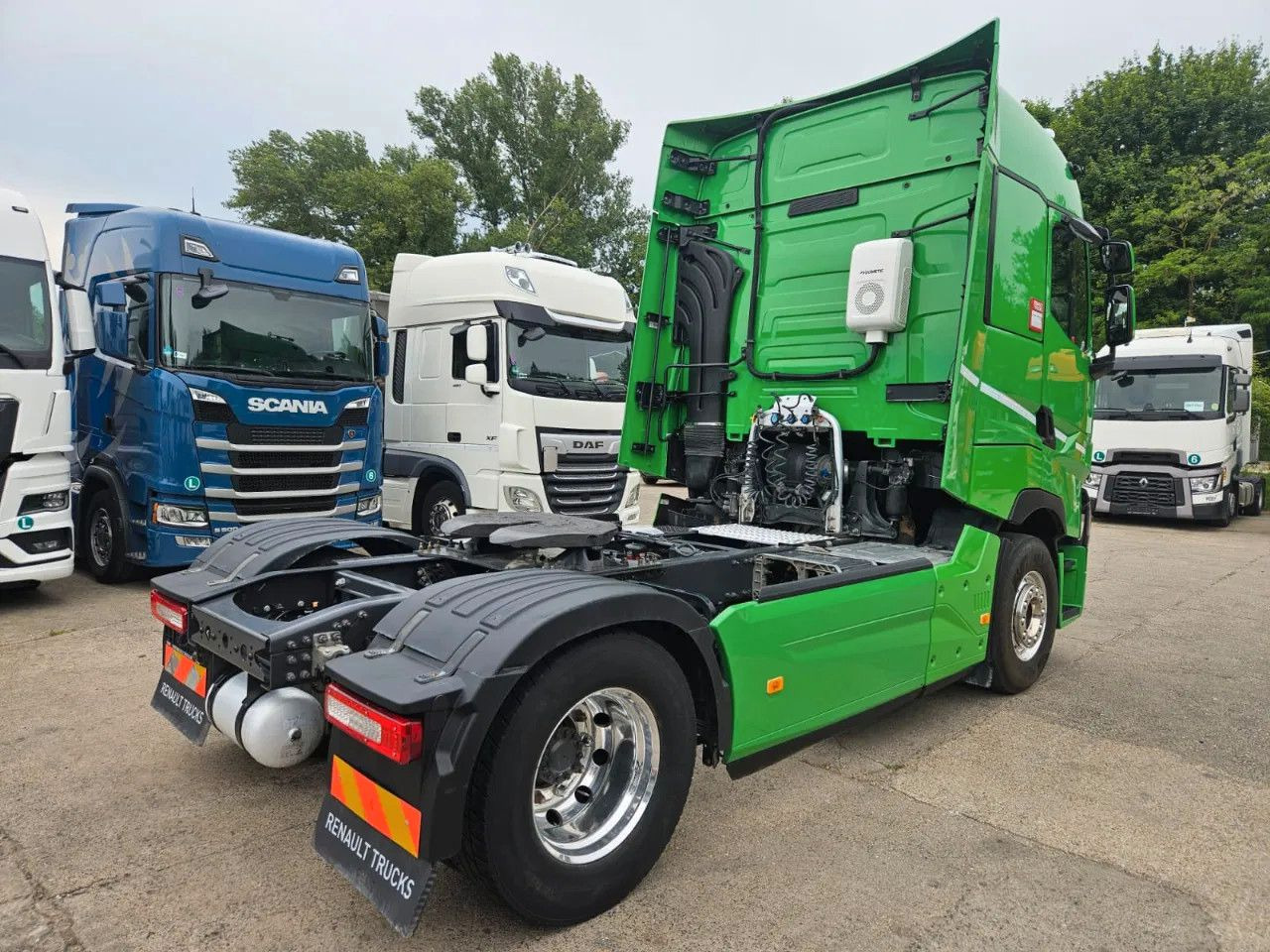 Renault T520 HSC, Navi, Standklima, Horns, Full Spoiler, - شاحنة جرار: صور 4 Renault T520 HSC, Navi, Standklima, Horns, Full Spoiler, - شاحنة جرار: صور 4