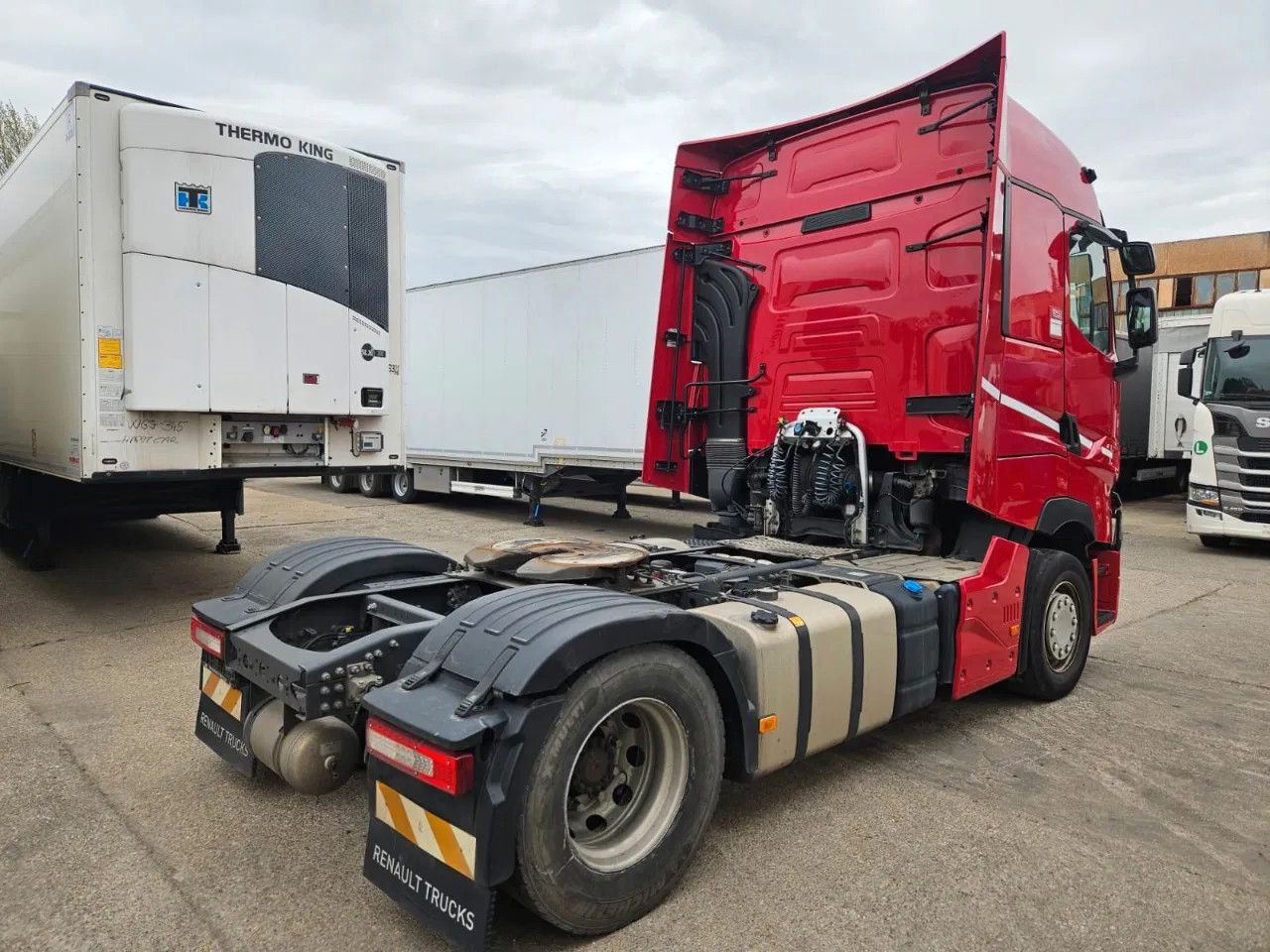 Renault T520 HSC, Standard, Retarder - شاحنة جرار: صور 5 Renault T520 HSC, Standard, Retarder - شاحنة جرار: صور 5