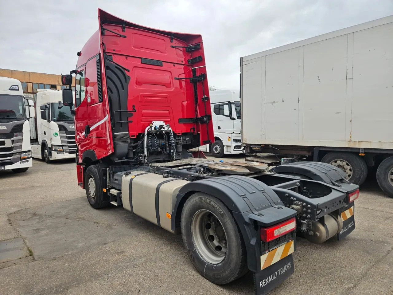 Renault T520 HSC, Standard, Retarder - شاحنة جرار: صور 4 Renault T520 HSC, Standard, Retarder - شاحنة جرار: صور 4