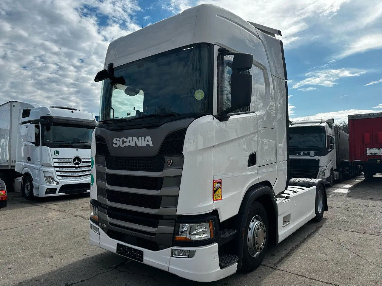 Scania S450 Standard, Full Spoiler, StandKlima, Retarde - شاحنة جرار: صور 1 Scania S450 Standard, Full Spoiler, StandKlima, Retarde - شاحنة جرار: صور 1