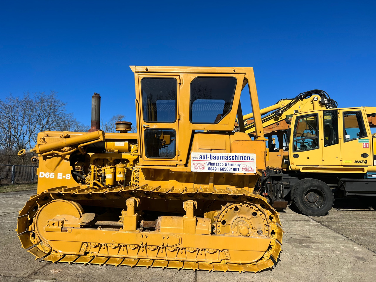 KOMATSU D65-E - بلدوزر: صور 2 KOMATSU D65-E - بلدوزر: صور 2