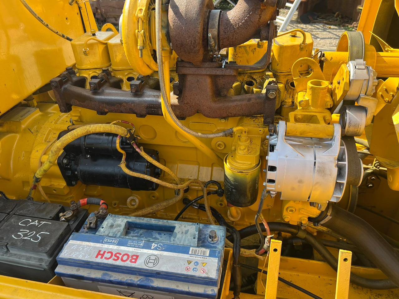 آلة تسوية الأرض Komatsu GD530A mit 5-Zahn Heckaufreißer: صور 6 آلة تسوية الأرض Komatsu GD530A mit 5-Zahn Heckaufreißer: صور 6