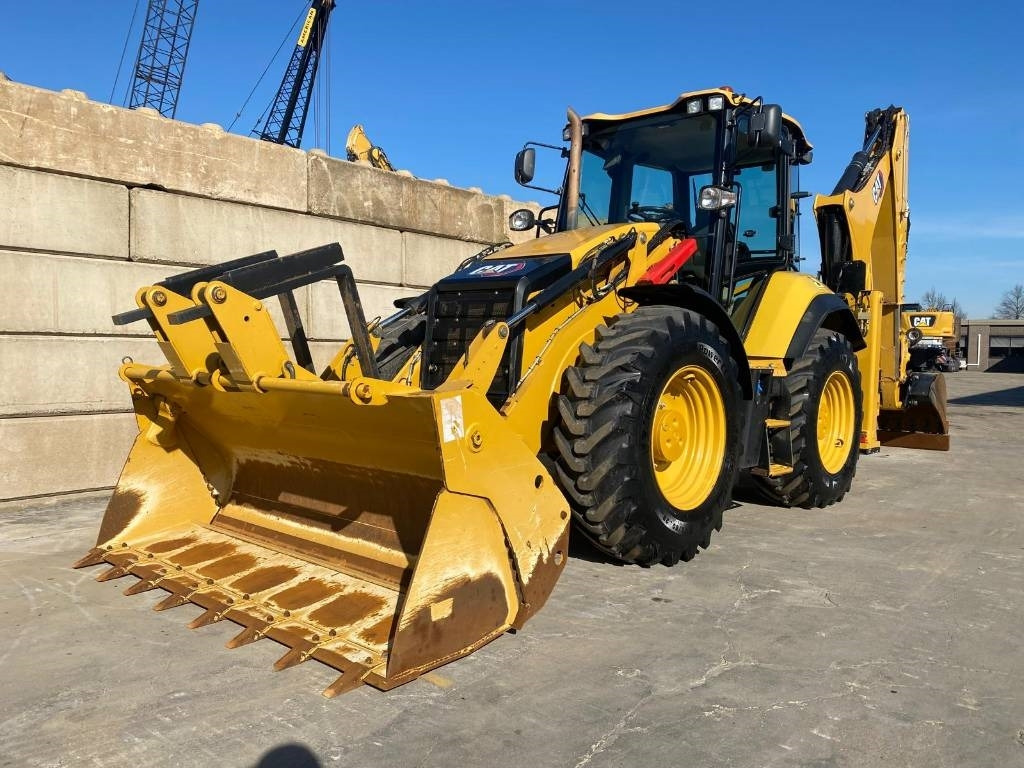 CAT 444 4x4 - حفار متعدد الاستخدام: صور 3 CAT 444 4x4 - حفار متعدد الاستخدام: صور 3