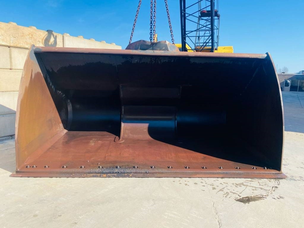 CAT 988 K - اللودر بعجل: صور 5 CAT 988 K - اللودر بعجل: صور 5