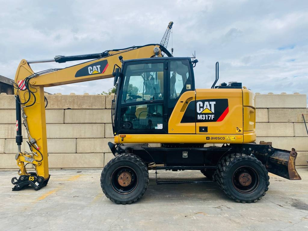 CAT m317f - حفارة على عجلات: صور 1 CAT m317f - حفارة على عجلات: صور 1