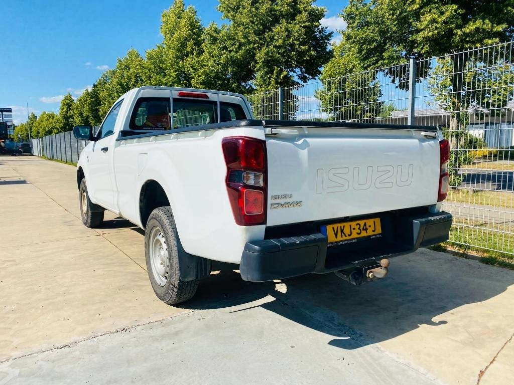 Isuzu D-Max Socage - سيارة: صور 4 Isuzu D-Max Socage - سيارة: صور 4