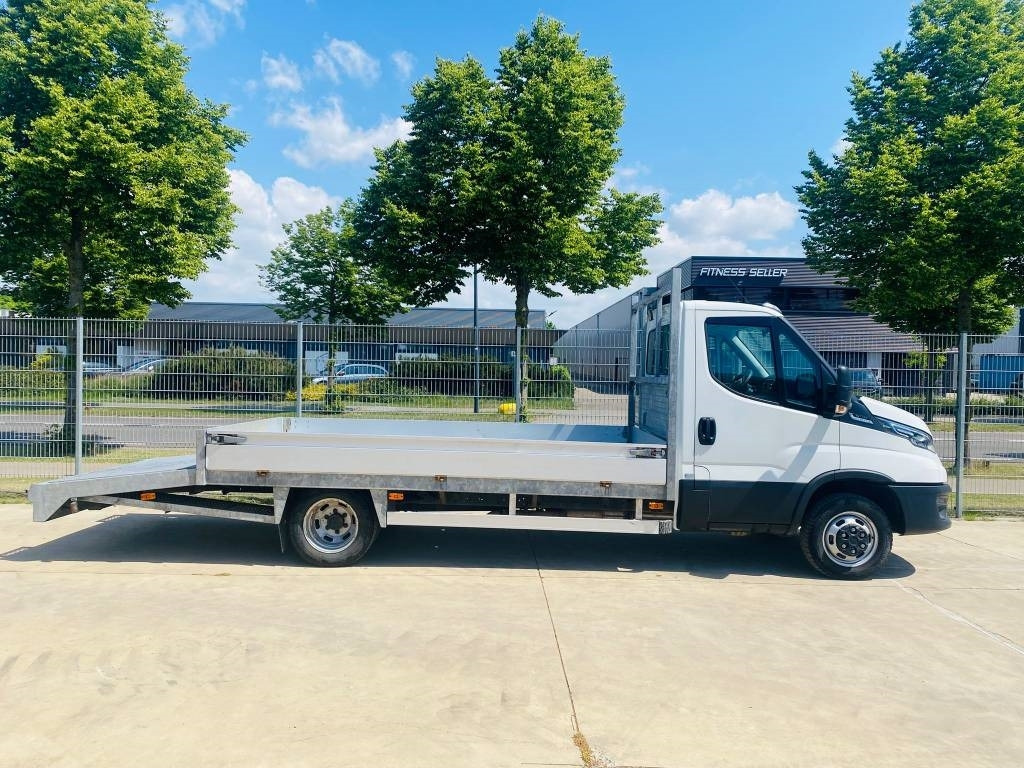 Iveco Daily 35 C18 - الشاحنات الصغيرة صندوق مغلق: صور 4 Iveco Daily 35 C18 - الشاحنات الصغيرة صندوق مغلق: صور 4
