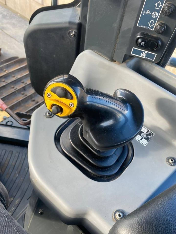 بلدوزر Komatsu D 61 PXi-24: صور 8 بلدوزر Komatsu D 61 PXi-24: صور 8