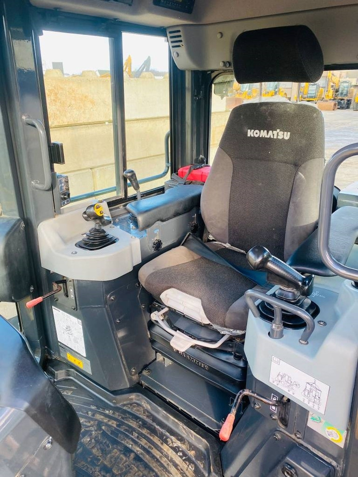 بلدوزر Komatsu D 61 PXi-24: صور 7 بلدوزر Komatsu D 61 PXi-24: صور 7