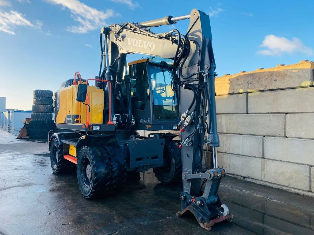 Volvo EWR 150 E - حفارة على عجلات: صور 4 Volvo EWR 150 E - حفارة على عجلات: صور 4