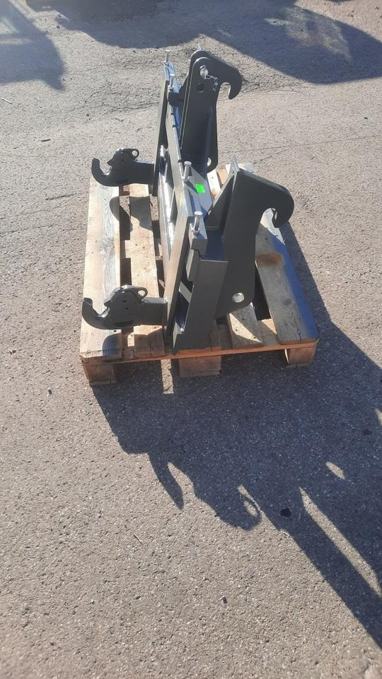 Adapter Liebherr Komatsu Hoflader Radlader auf 3 Punkt Kat II - وصلة الربط للمعدات المعلقة: صور 4 Adapter Liebherr Komatsu Hoflader Radlader auf 3 Punkt Kat II - وصلة الربط للمعدات المعلقة: صور 4