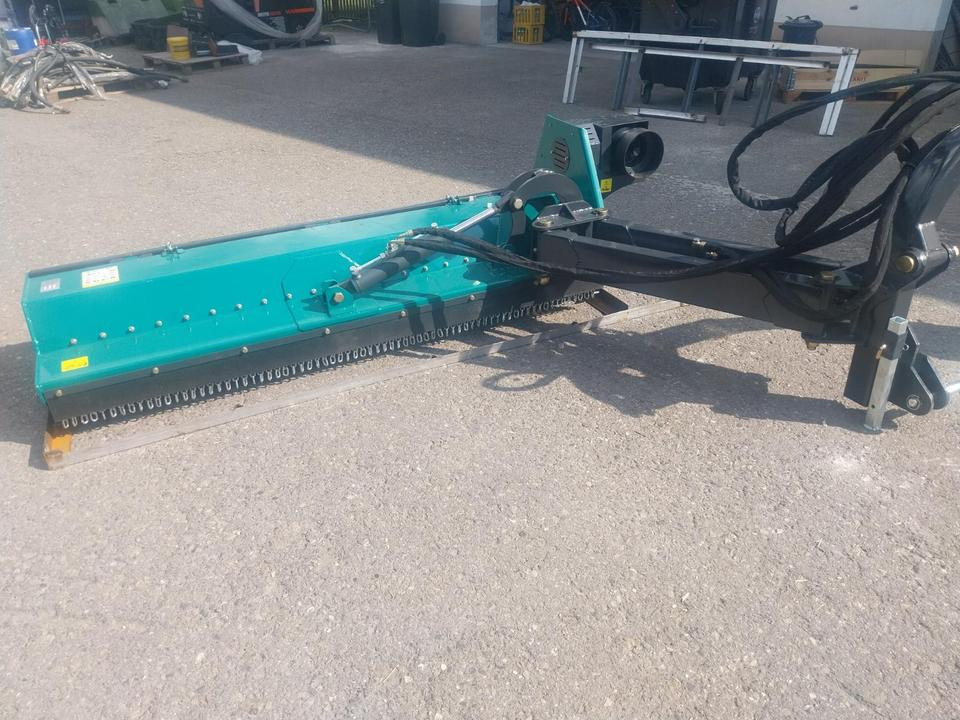 Böschungsmulcher Mulcher Taxon 220 Auslegemulcher - جزازة حافة: صور 1 Böschungsmulcher Mulcher Taxon 220 Auslegemulcher - جزازة حافة: صور 1