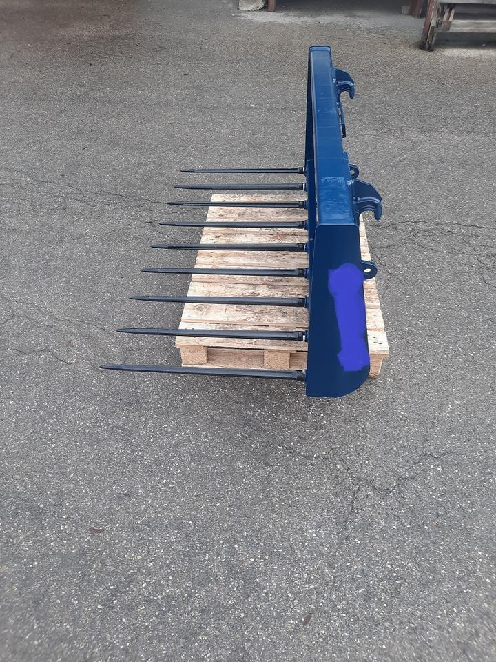 Dunggabel Mistgabel Forke Frontladergabel Euroaufnahme Fendt - السيلاج الآلات: صور 2 Dunggabel Mistgabel Forke Frontladergabel Euroaufnahme Fendt - السيلاج الآلات: صور 2