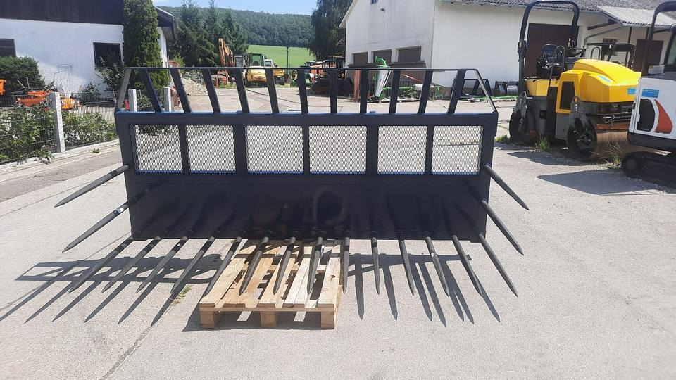 GRÜNGUTGABEL Silogabel Silagegabel Maisschild Dunggabel - السيلاج الآلات: صور 1 GRÜNGUTGABEL Silogabel Silagegabel Maisschild Dunggabel - السيلاج الآلات: صور 1
