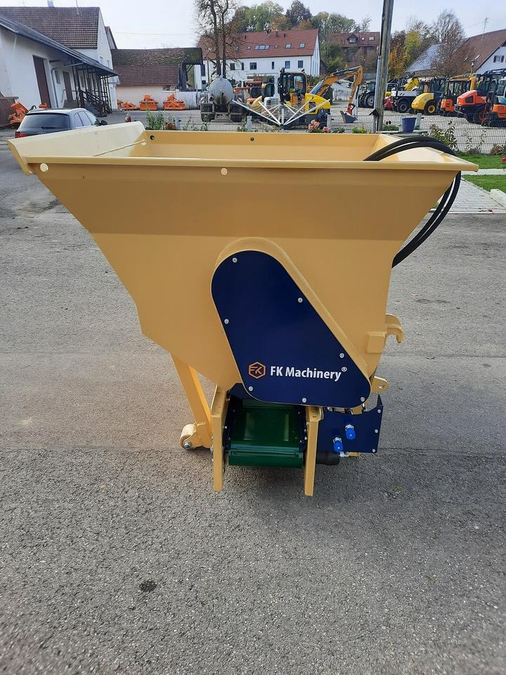 Liegeboxen Einstreugerät Futterverteilgerät Hoflader Radlader Cat - المعدات لتربية الماشية: صور 2 Liegeboxen Einstreugerät Futterverteilgerät Hoflader Radlader Cat - المعدات لتربية الماشية: صور 2