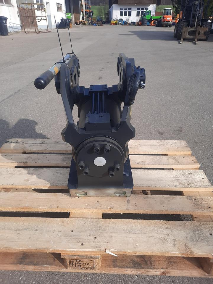 Rädlinger Tilt 5 - 10 to Powertilt Minibagger Schwenkmotor Cat - مُلحق الحفار الدوار - حفارة مصغرة: صور 4 Rädlinger Tilt 5 - 10 to Powertilt Minibagger Schwenkmotor Cat - مُلحق الحفار الدوار - حفارة مصغرة: صور 4