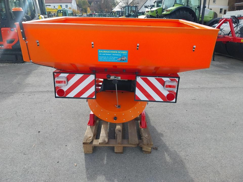 Salzstreuer 550-1200kg Sand Splitt Schlepper Traktor Streuer - الرمال مفرشة: صور 4 Salzstreuer 550-1200kg Sand Splitt Schlepper Traktor Streuer - الرمال مفرشة: صور 4