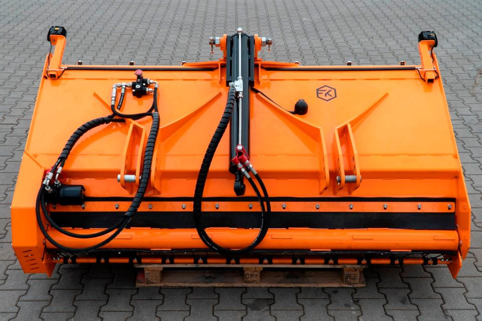 Salzstreuer Sandstreuer Splittstreuer Schlepper Traktor Fendt - الرمال مفرشة: صور 4 Salzstreuer Sandstreuer Splittstreuer Schlepper Traktor Fendt - الرمال مفرشة: صور 4