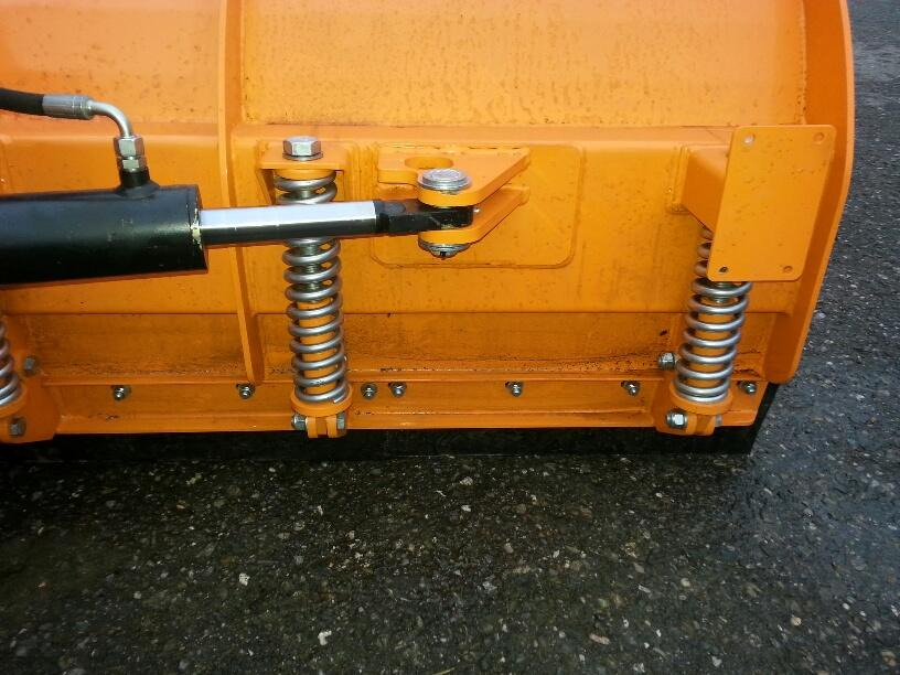 تأجير Schneeschild 2,6m Komatsu Liebherr Schlepper Radlader Hoflader Schneeschild 2,6m Komatsu Liebherr Schlepper Radlader Hoflader: صور 6 تأجير Schneeschild 2,6m Komatsu Liebherr Schlepper Radlader Hoflader Schneeschild 2,6m Komatsu Liebherr Schlepper Radlader Hoflader: صور 6