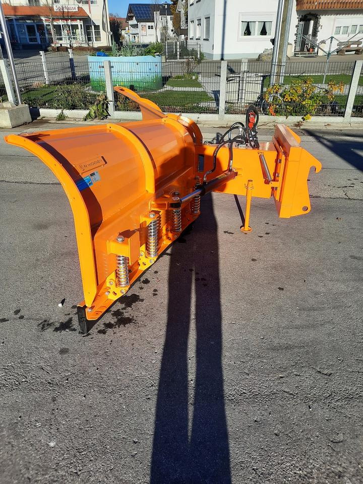 Schneeschild Vario 3,3m schwer Liebherr Kramer Schlepper Radlader - كاسحة ثلوج: صور 5 Schneeschild Vario 3,3m schwer Liebherr Kramer Schlepper Radlader - كاسحة ثلوج: صور 5