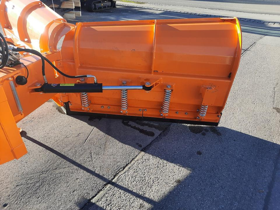 Schneeschild Vario 3,3m schwer Liebherr Kramer Schlepper Radlader - كاسحة ثلوج: صور 2 Schneeschild Vario 3,3m schwer Liebherr Kramer Schlepper Radlader - كاسحة ثلوج: صور 2