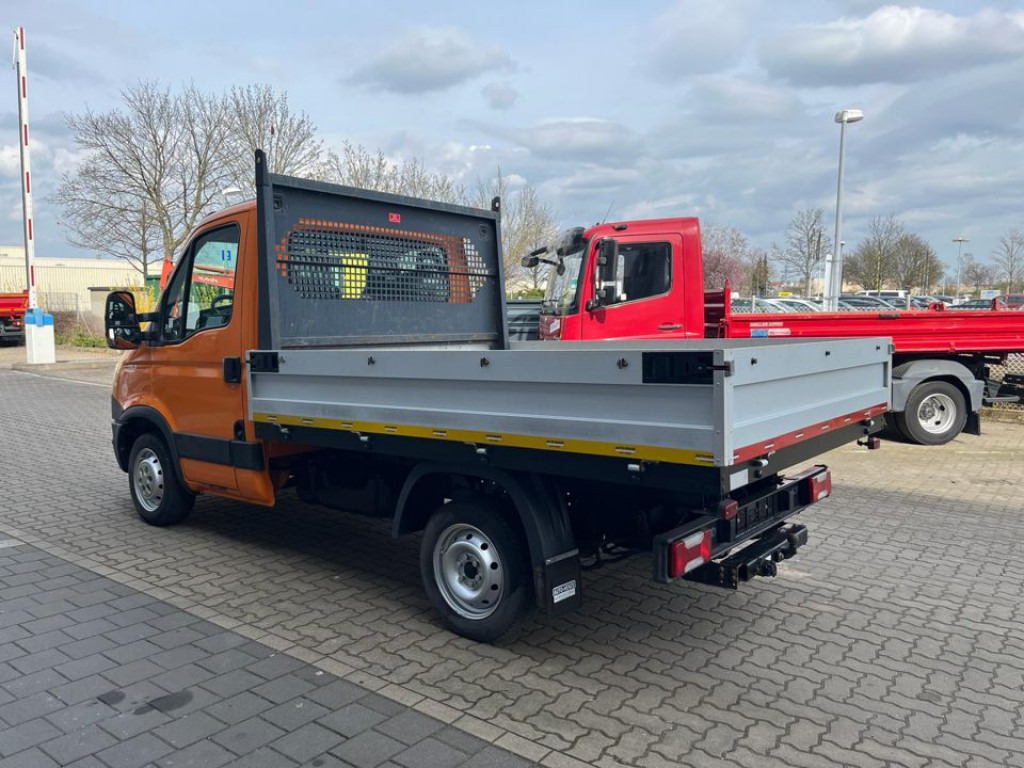 IVECO(I) Daily 29L13 Pritsche - الشاحنات الصغيرة المسطحة: صور 3 IVECO(I) Daily 29L13 Pritsche - الشاحنات الصغيرة المسطحة: صور 3