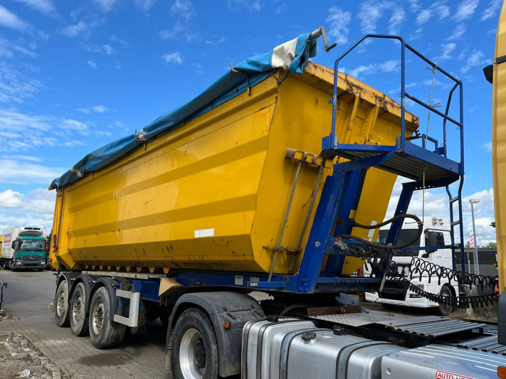 KEMPF Hinterkippmulde SKM 35 3 Kippauflieger 40m³ Stahl - قلابة نصف مقطورة: صور 1 KEMPF Hinterkippmulde SKM 35 3 Kippauflieger 40m³ Stahl - قلابة نصف مقطورة: صور 1