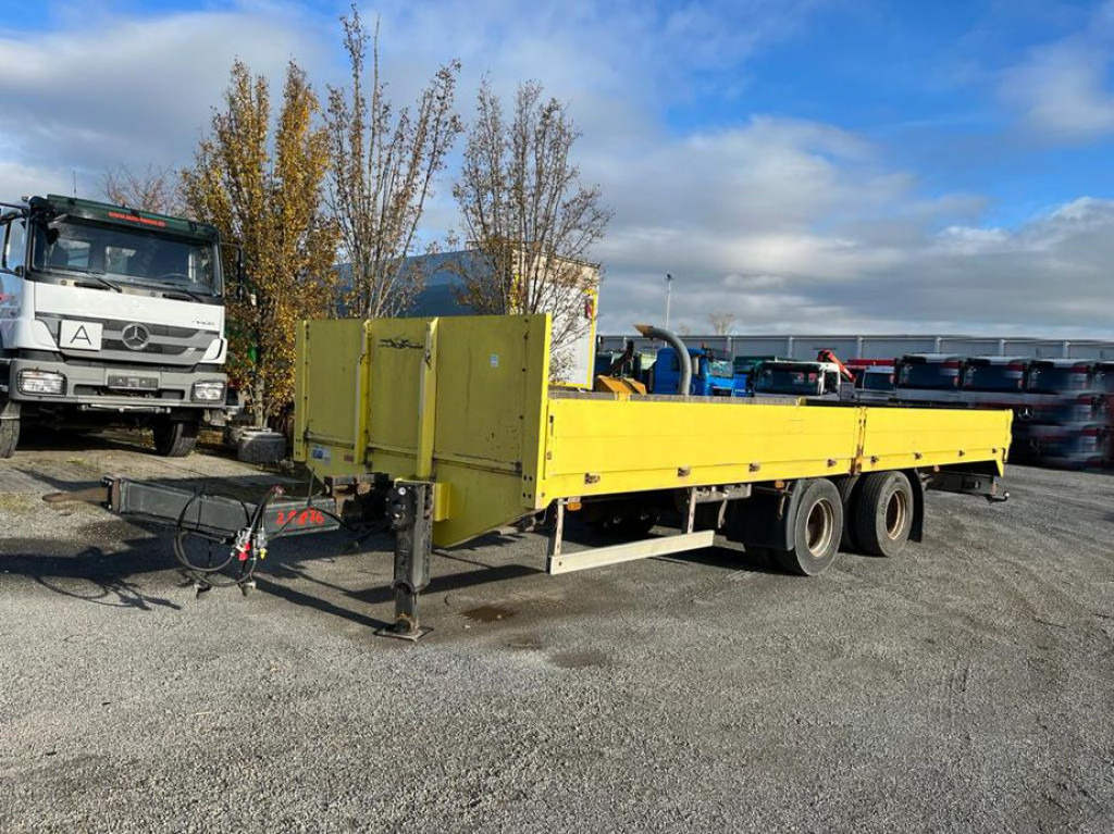 Ladeburg TTL 13,5 ZL Tiefladeranhänger zwillingsbereifter Tandemtieflader Bordwände Alurampen - عربة مسطحة منخفضة مقطورة: صور 1 Ladeburg TTL 13,5 ZL Tiefladeranhänger zwillingsbereifter Tandemtieflader Bordwände Alurampen - عربة مسطحة منخفضة مقطورة: صور 1