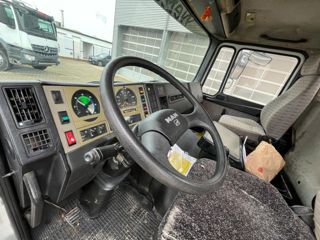 MAN F90 18.232 FK 2-Achs Kipper Kran Palf. PK 8000 - قلابات, شاحنة كرين: صور 5 MAN F90 18.232 FK 2-Achs Kipper Kran Palf. PK 8000 - قلابات, شاحنة كرين: صور 5