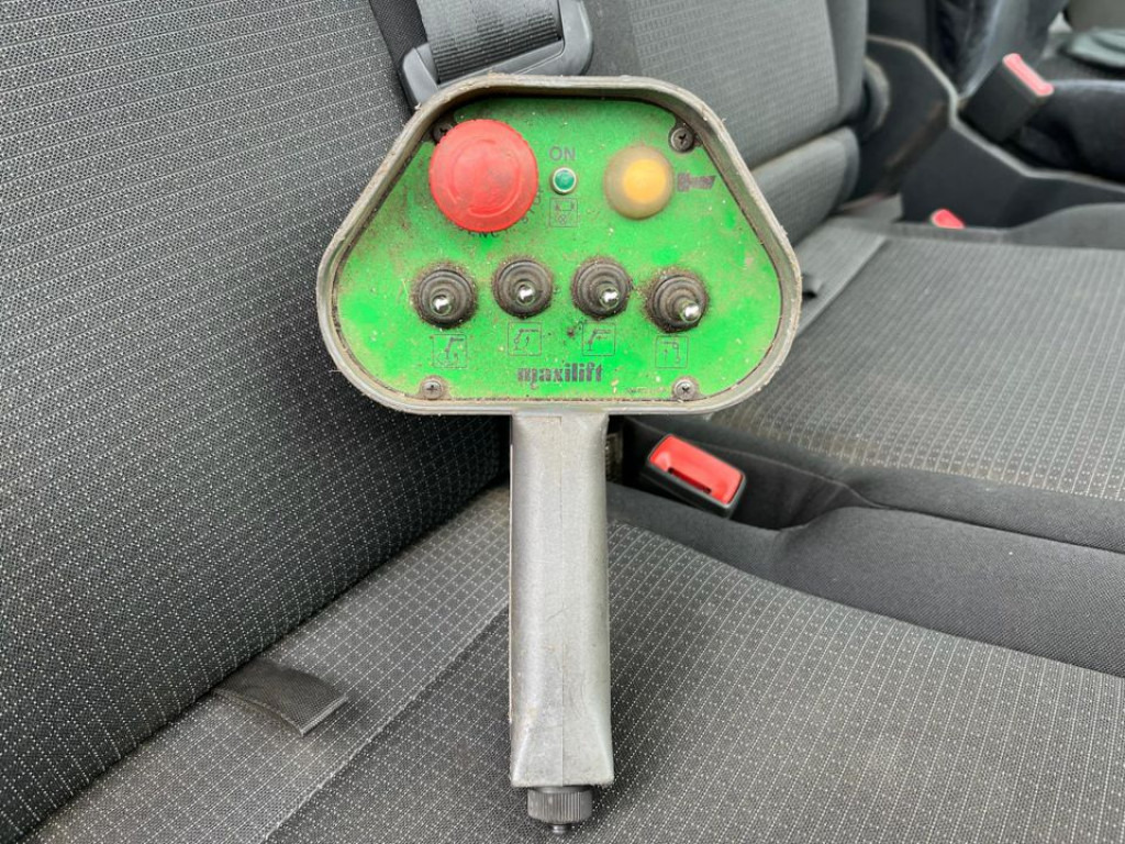 MAN TG-E 6.120 Pritsche Heckkran Funk - الشاحنات الصغيرة المسطحة: صور 2 MAN TG-E 6.120 Pritsche Heckkran Funk - الشاحنات الصغيرة المسطحة: صور 2