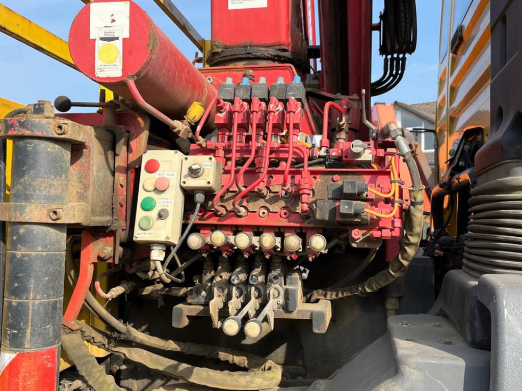 MAN TG-M 18.280 4x4 Pritsche Kran Singelreifen Funkfernbedienung - شاحنات مسطحة, شاحنة كرين: صور 5 MAN TG-M 18.280 4x4 Pritsche Kran Singelreifen Funkfernbedienung - شاحنات مسطحة, شاحنة كرين: صور 5