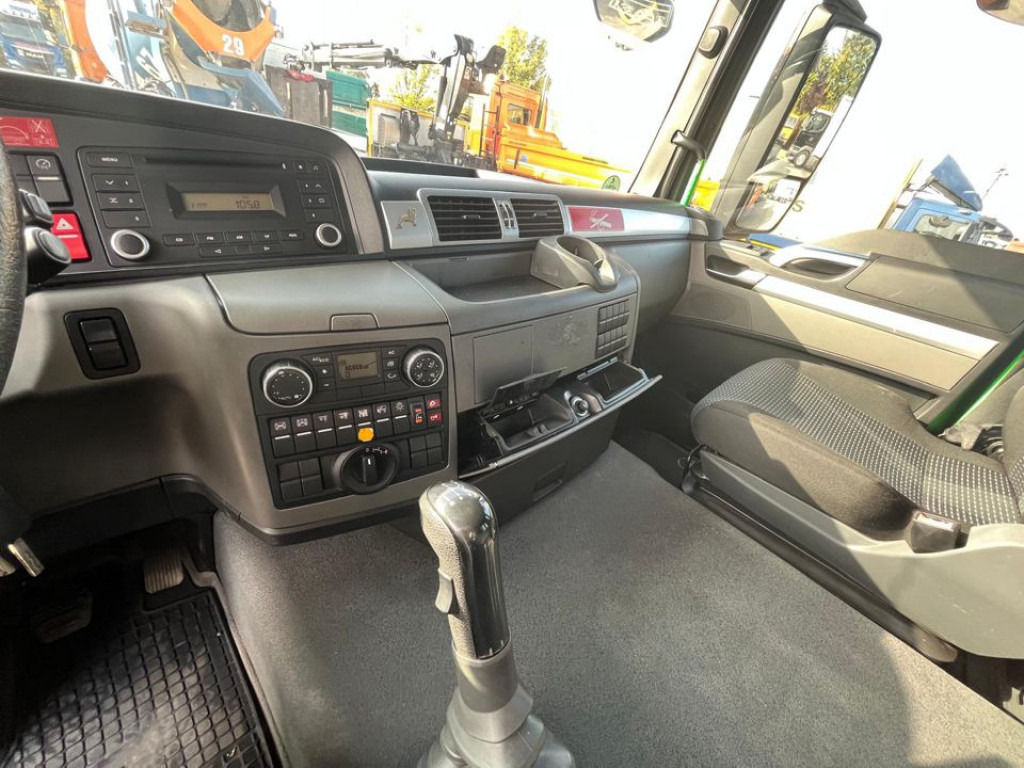 MAN TG-S 26.400 6x4H-2 BL Abrollkipper mit Kran Lift Lenk - شاحنة ذات الخطاف, شاحنة كرين: صور 3 MAN TG-S 26.400 6x4H-2 BL Abrollkipper mit Kran Lift Lenk - شاحنة ذات الخطاف, شاحنة كرين: صور 3