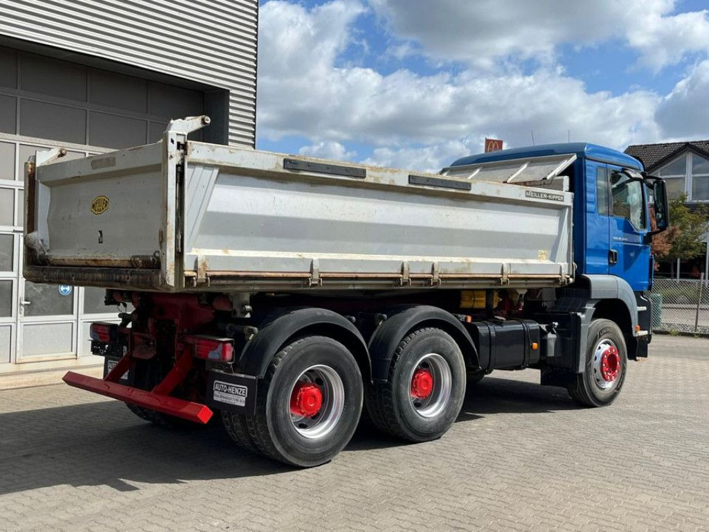 MAN TG-S 26.440 6x4 BB 3-Achs Kipper MeillerSchalter MAN TG-S 26.440 6x4 BB 3-Achs Kipper MeillerSchalter - قلابات: صور 3 MAN TG-S 26.440 6x4 BB 3-Achs Kipper MeillerSchalter MAN TG-S 26.440 6x4 BB 3-Achs Kipper MeillerSchalter - قلابات: صور 3