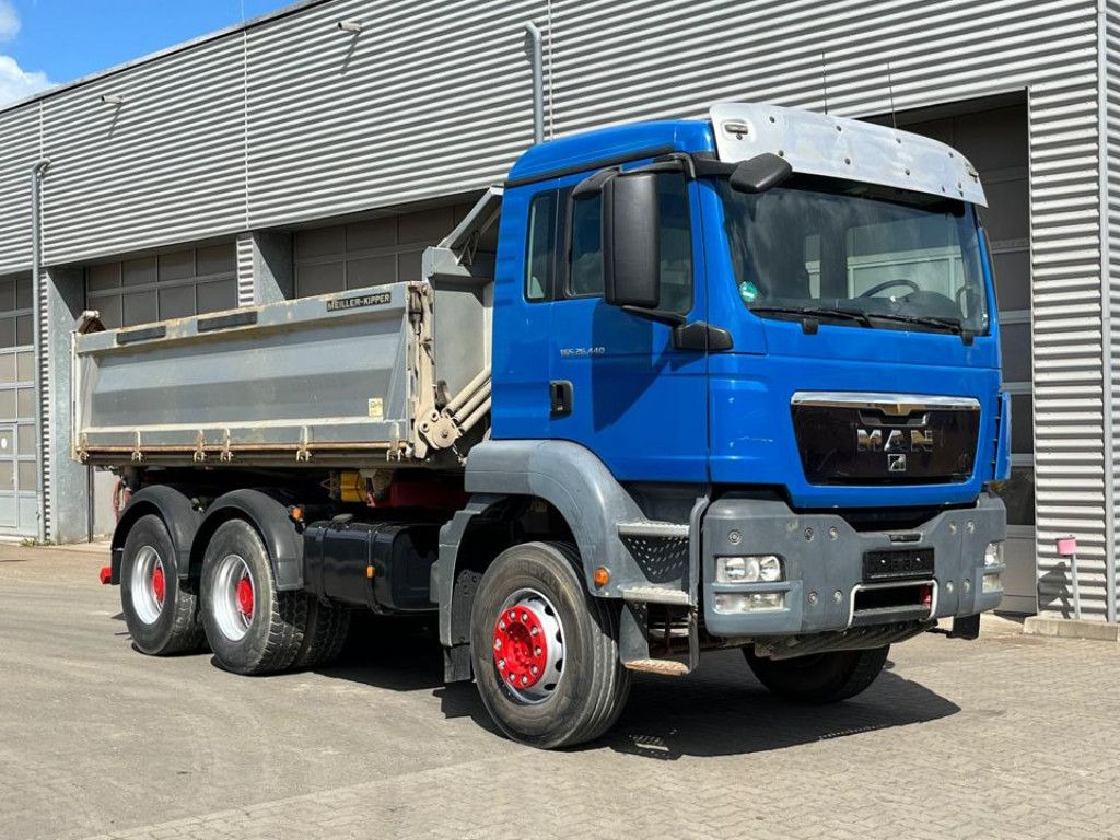 MAN TG-S 26.440 6x4 BB 3-Achs Kipper MeillerSchalter MAN TG-S 26.440 6x4 BB 3-Achs Kipper MeillerSchalter - قلابات: صور 2 MAN TG-S 26.440 6x4 BB 3-Achs Kipper MeillerSchalter MAN TG-S 26.440 6x4 BB 3-Achs Kipper MeillerSchalter - قلابات: صور 2