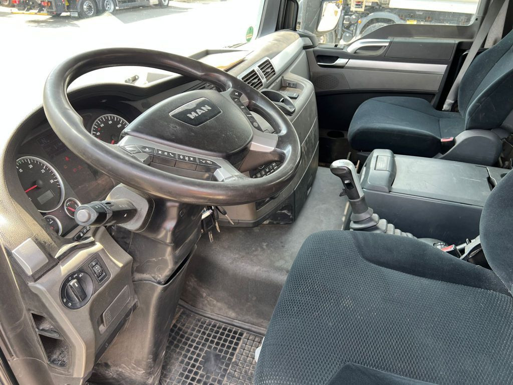 MAN TG-S 35.400 8x6H 4 Achs Muldenkipper Carnehl - شاحنات قابلة للفك شاحنة: صور 5 MAN TG-S 35.400 8x6H 4 Achs Muldenkipper Carnehl - شاحنات قابلة للفك شاحنة: صور 5