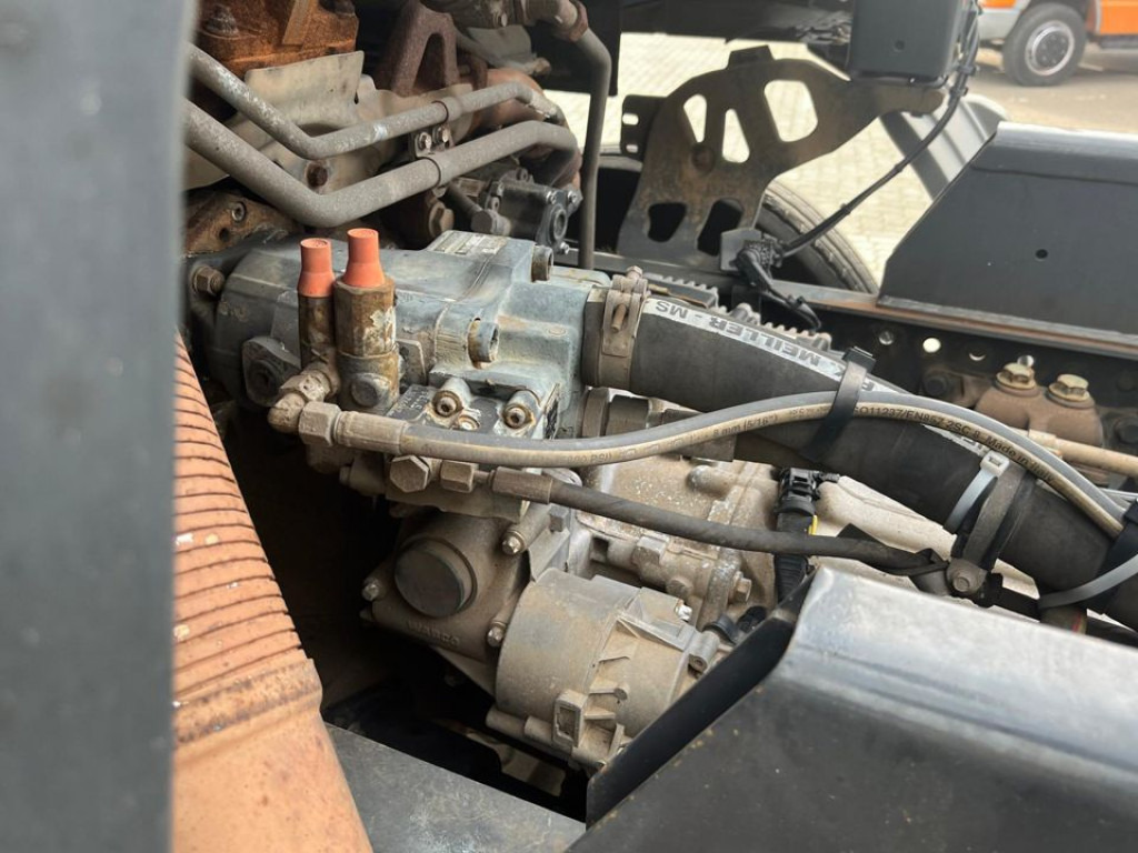 MERCEDES-BENZ Actros 2541 L6x2 Abrollkipper Meiller Schub Knick - شاحنة ذات الخطاف: صور 5 MERCEDES-BENZ Actros 2541 L6x2 Abrollkipper Meiller Schub Knick - شاحنة ذات الخطاف: صور 5