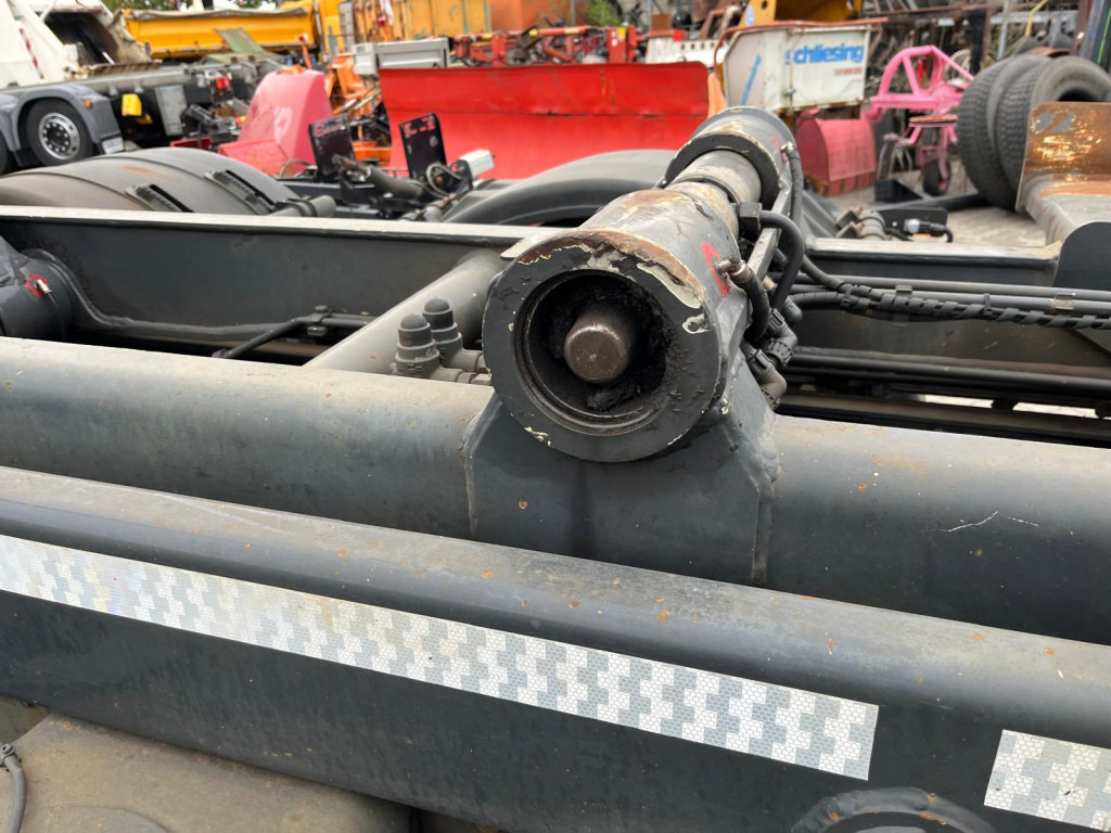 MERCEDES-BENZ Actros 2541 L6x2 Abrollkipper Meiller Schub+Knick - شاحنة ذات الخطاف: صور 3 MERCEDES-BENZ Actros 2541 L6x2 Abrollkipper Meiller Schub+Knick - شاحنة ذات الخطاف: صور 3