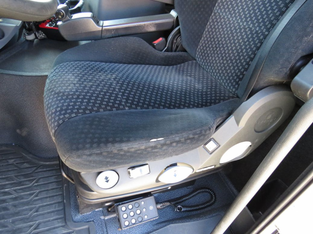 MERCEDES-BENZ Actros 2541 L6x2 Pritsche Heckkran Funk - شاحنات مسطحة, شاحنة كرين: صور 2 MERCEDES-BENZ Actros 2541 L6x2 Pritsche Heckkran Funk - شاحنات مسطحة, شاحنة كرين: صور 2