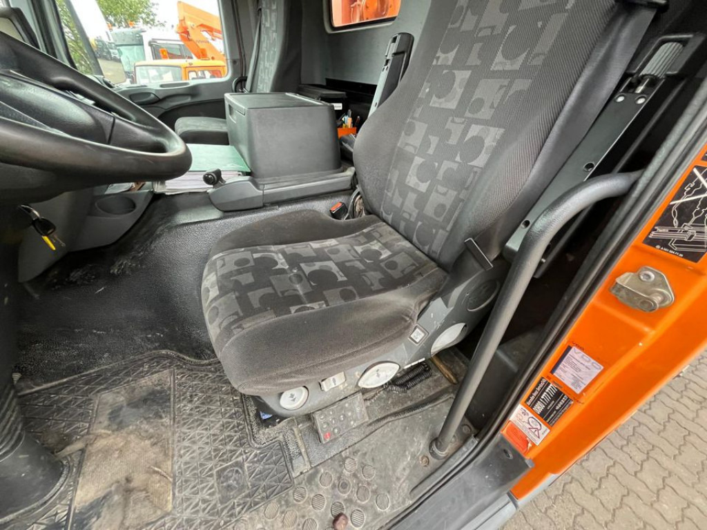 فراغ شاحنة MERCEDES-BENZ Actros 2644 L 6x4 Saug + Spülwagen Kombi Saug+Spül super Zustand: صور 15 فراغ شاحنة MERCEDES-BENZ Actros 2644 L 6x4 Saug + Spülwagen Kombi Saug+Spül super Zustand: صور 15