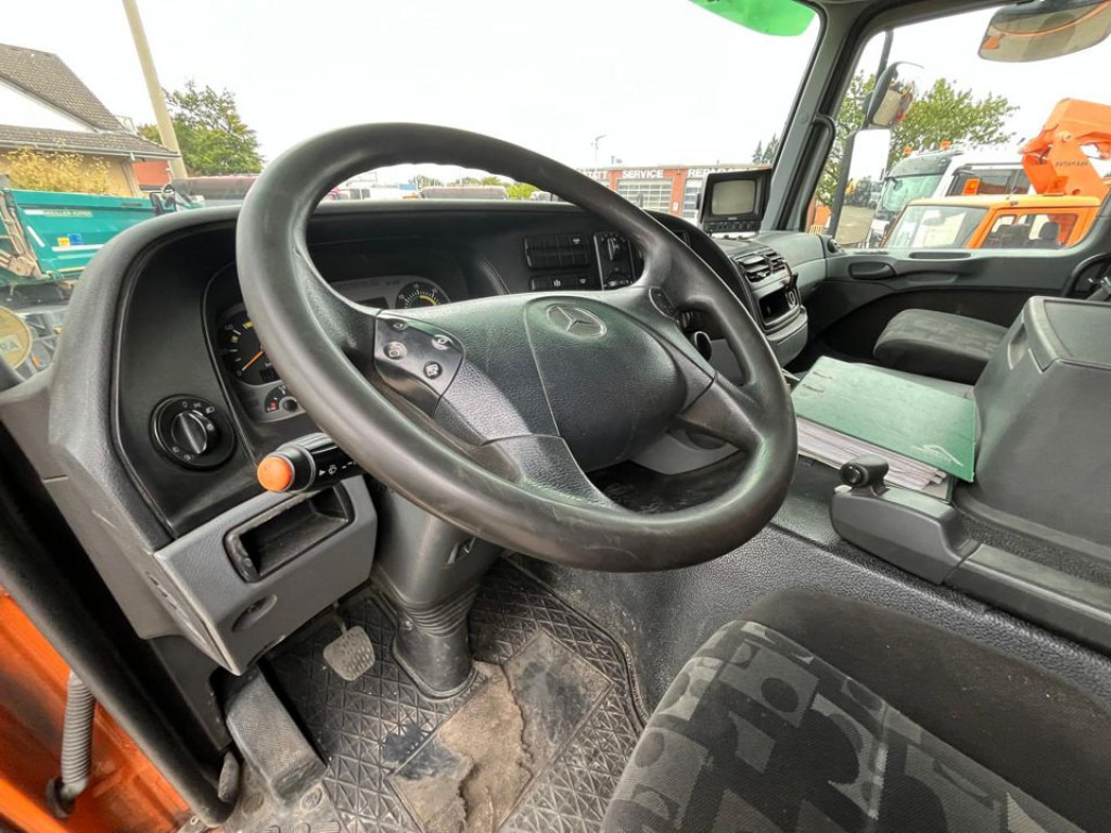 فراغ شاحنة MERCEDES-BENZ Actros 2644 L 6x4 Saug + Spülwagen Kombi Saug+Spül super Zustand: صور 11 فراغ شاحنة MERCEDES-BENZ Actros 2644 L 6x4 Saug + Spülwagen Kombi Saug+Spül super Zustand: صور 11