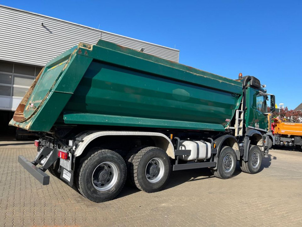 قلابات MERCEDES-BENZ Arocs 4145 8x8 4 Achs Muldenkipper Meiller: صور 10